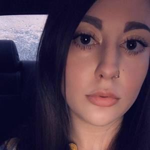 Meet your Posher, Brittney